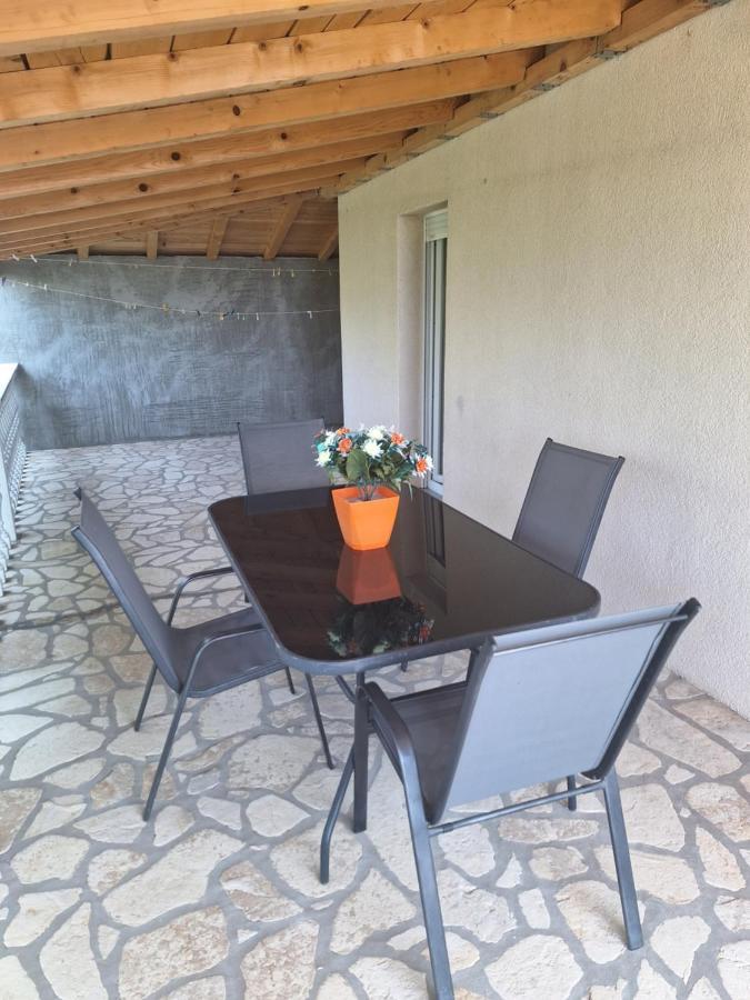 Apartman Toja Apartment Сен Екстериор снимка