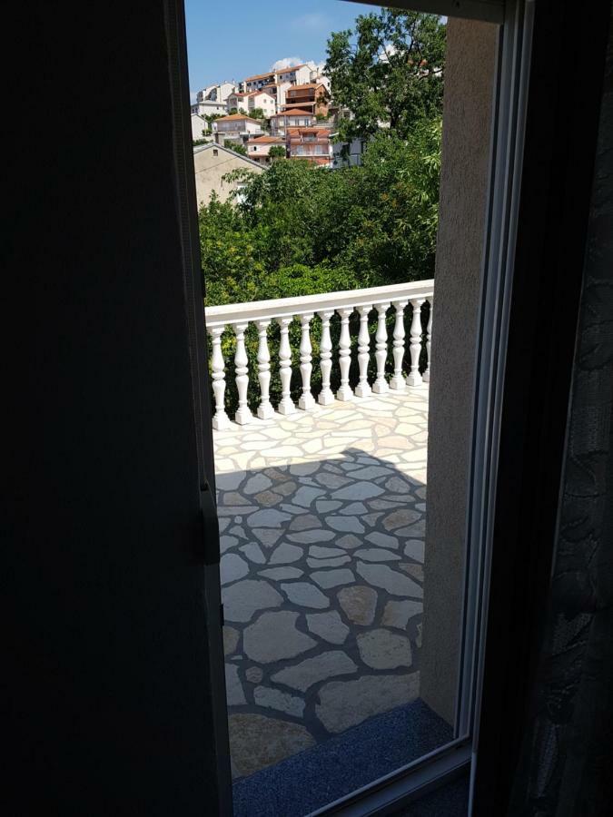Apartman Toja Apartment Сен Екстериор снимка